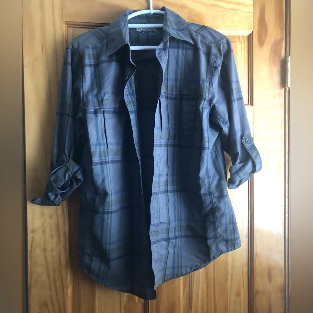 Magellen casual button down shirt